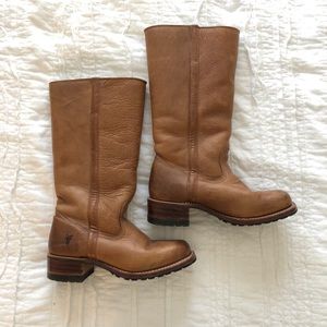 FRYE — heritage boots